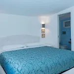 Costanza Amalfi Coast * مايوري
