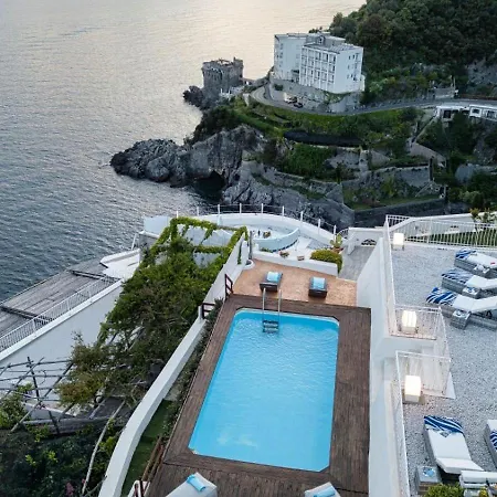 Costanza Amalfi Coast * Maiori