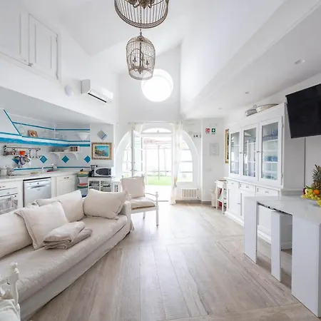 Costanza Amalfi Coast * 마이오리