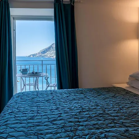 Costanza Amalfi Coast Maiori