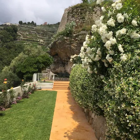Costanza Amalfi Coast בית נופש *